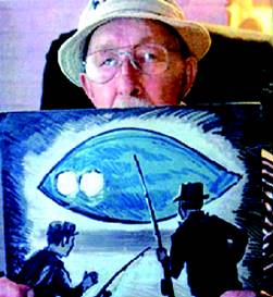 Чарльз Хиксон демонстрирует рисунок, изображающий корабль пришельцев